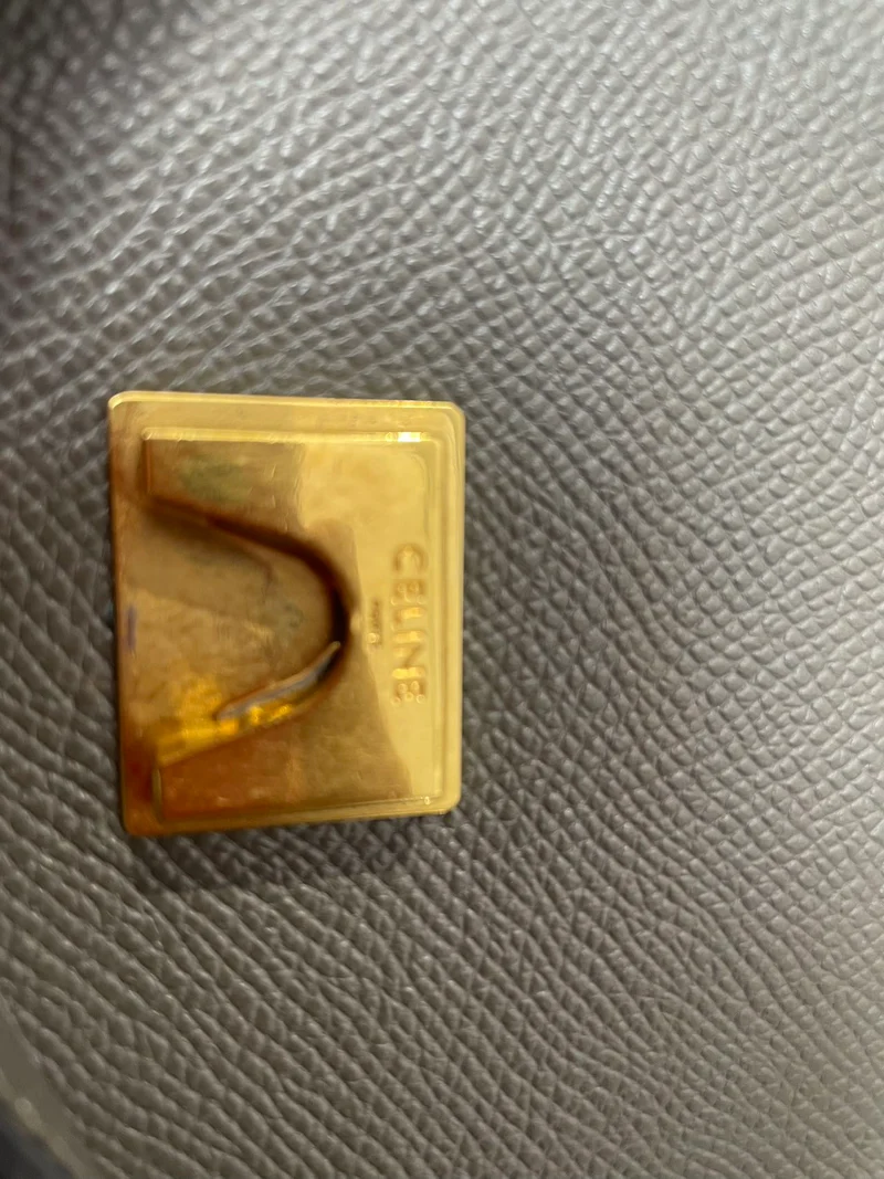 Celine Mini Belt Bag aus grauem genarbtem Kalbsleder mit goldfarbenen Beschlägen, 2019