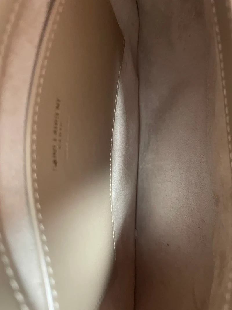 Saint Laurent Beige Mini Voltaire Henkeltasche aus Boxkalbsleder 2024