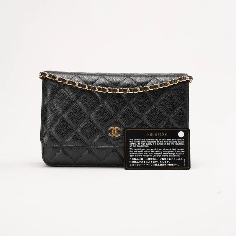 Chanel Schwarze klassische Brieftasche mit Kette (WOC) Caviar 2020
