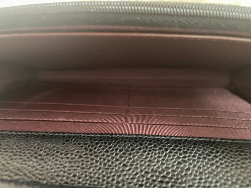 Chanel Schwarze klassische Brieftasche mit Kette (WOC) Caviar 2020