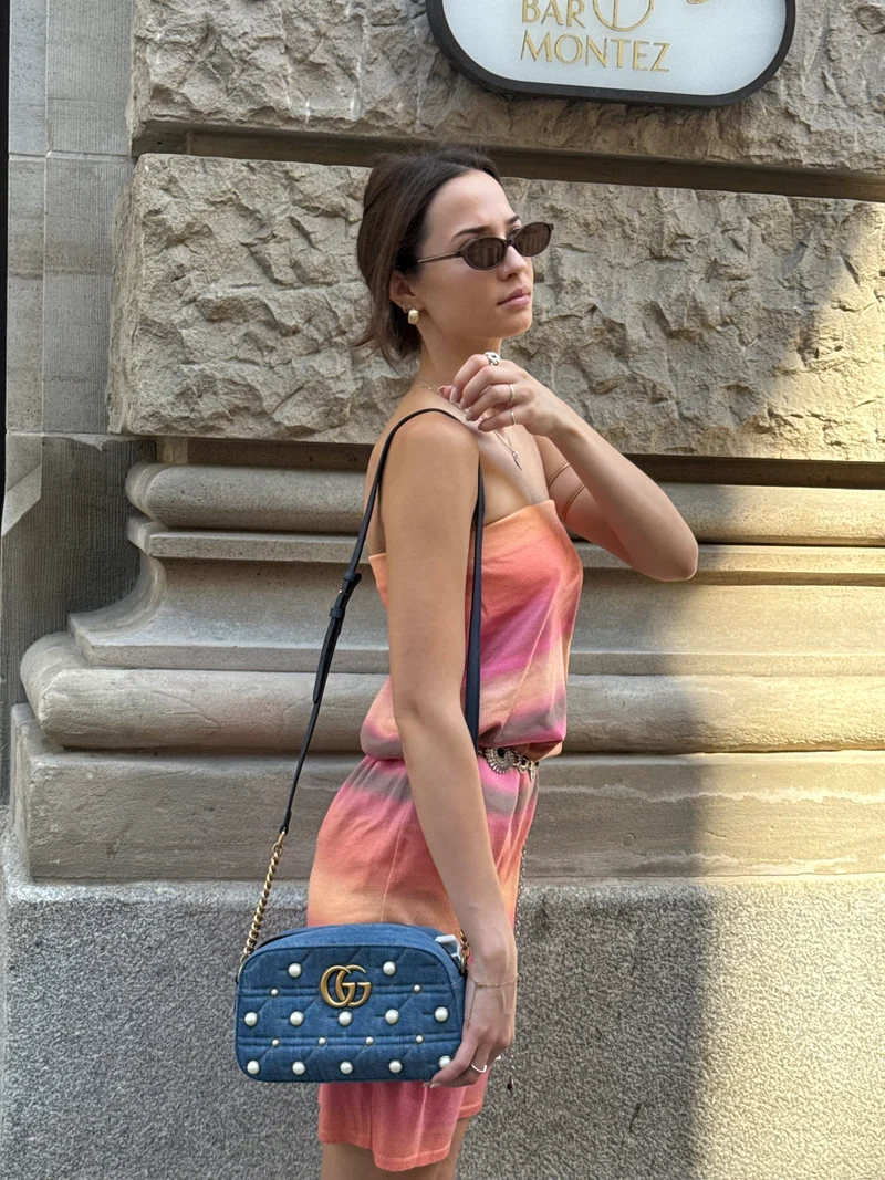 Gucci Denim Matelassé Perlenbesetzte kleine GG Marmont Kette Blau