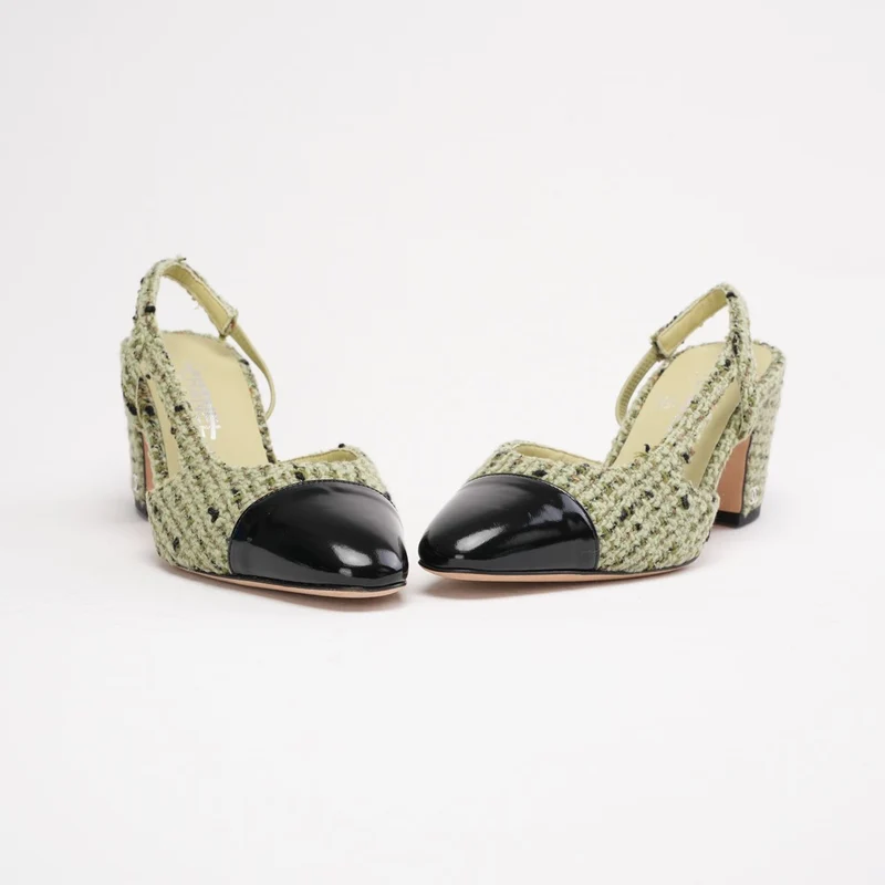 Chanel Slingback-Sandalen, Tweedgrün, schwarzes Lackleder, Kappe, Größe 39