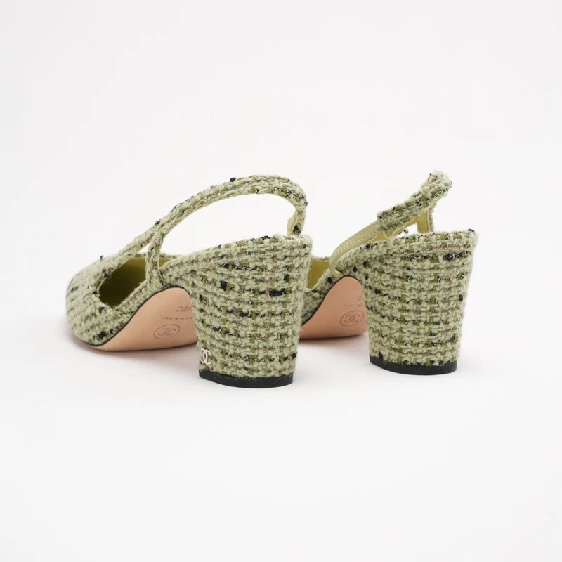 Chanel Slingback-Sandalen, Tweedgrün, schwarzes Lackleder, Kappe, Größe 39