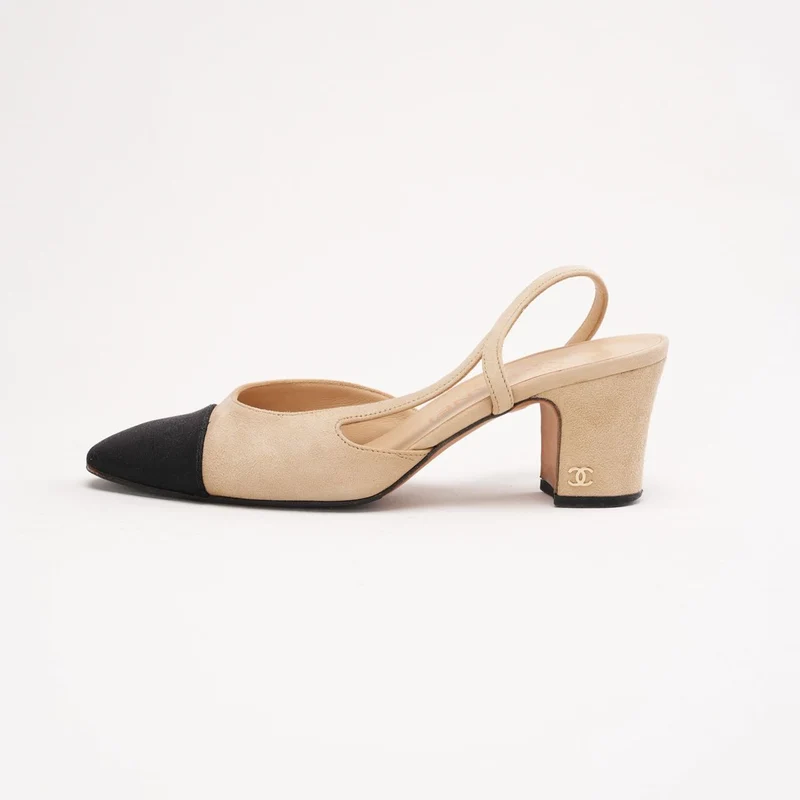 Chanel Slingback-Pumps aus beigefarbenem Ziegenleder und schwarzem Ripsband, Größe 36.5
