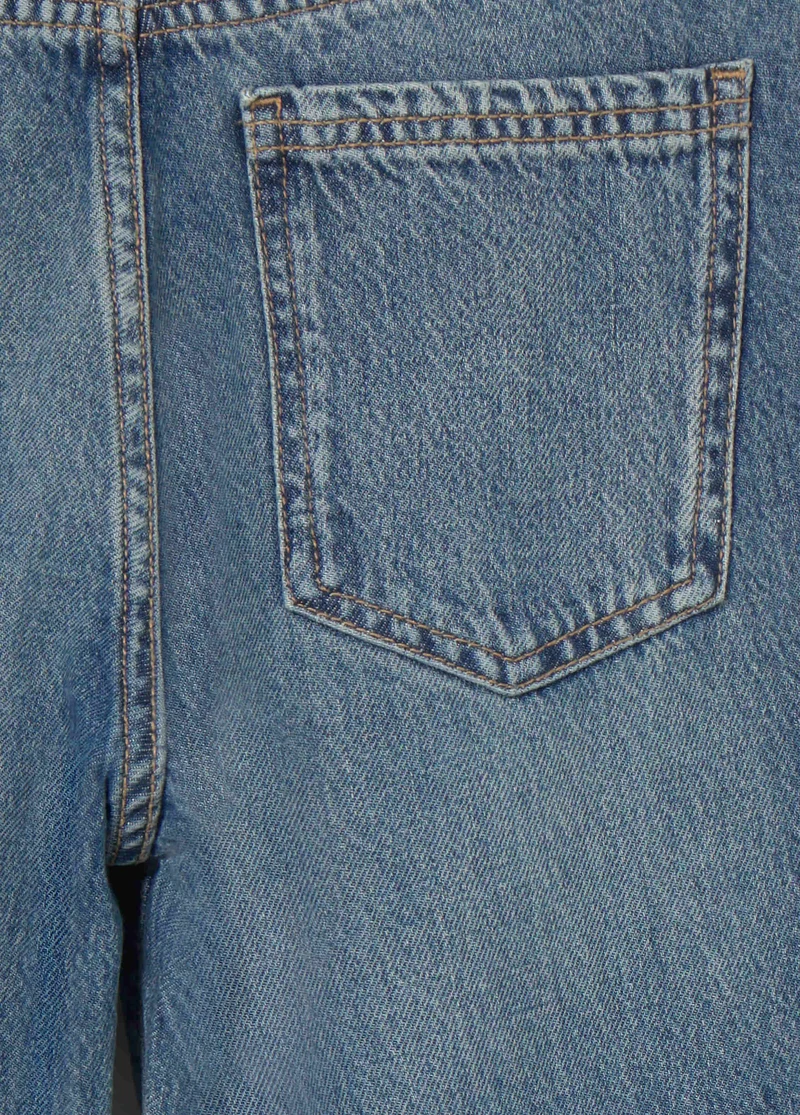 Basic mid-rise jeans