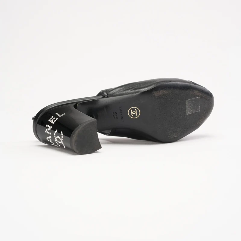 Chanel Slingback mit Strasssteinen an der Ferse, Schwarz, Größe 39C