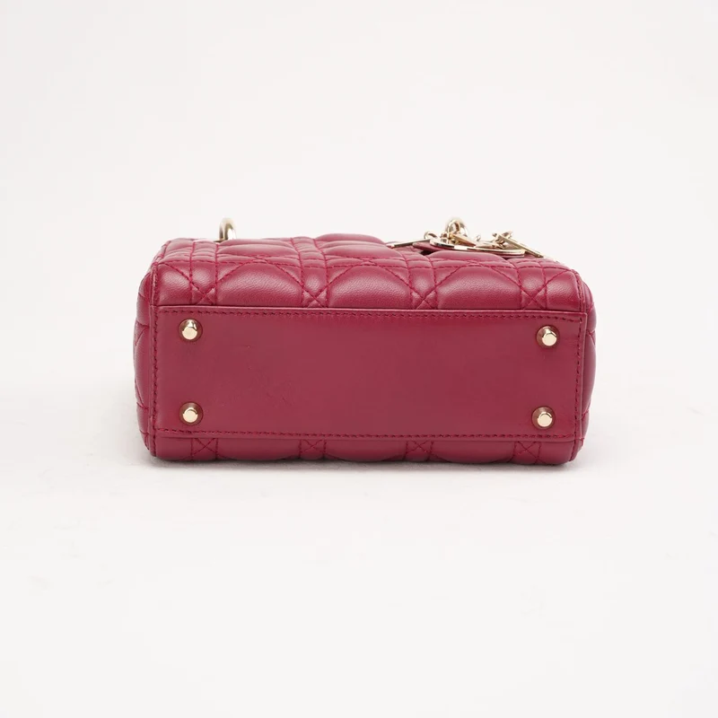 Christian Dior Mini Lady Dior Tasche mit Kette, kirschrotes Lammleder, 2018