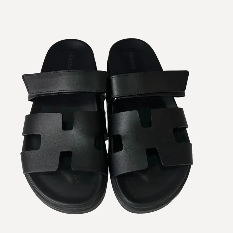 Hermès Chypre-Ledersandalen, Schwarz, Größe 38