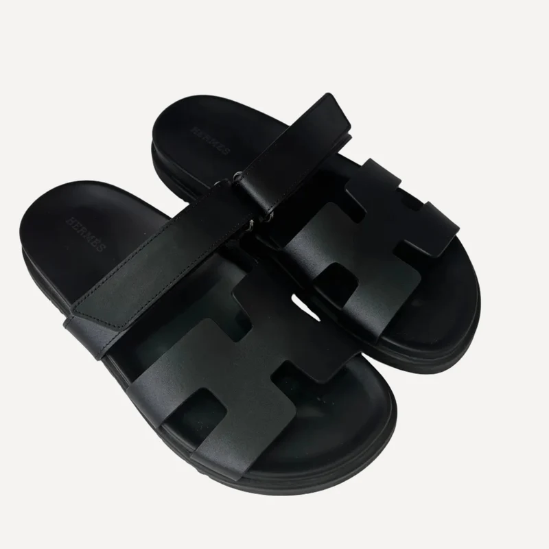 Hermès Chypre-Ledersandalen, Schwarz, Größe 38