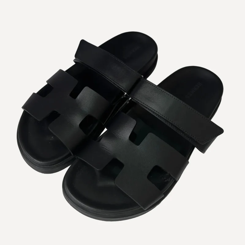 Hermès Chypre-Ledersandalen, Schwarz, Größe 38