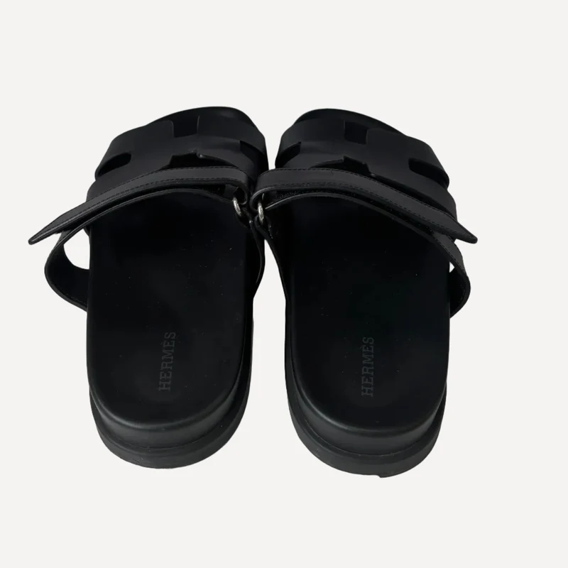 Hermès Chypre-Ledersandalen, Schwarz, Größe 38