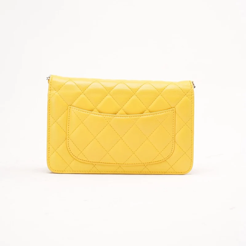 Chanel Classic Wallet On Chain (WOC) aus gelbem Lammleder, 2015