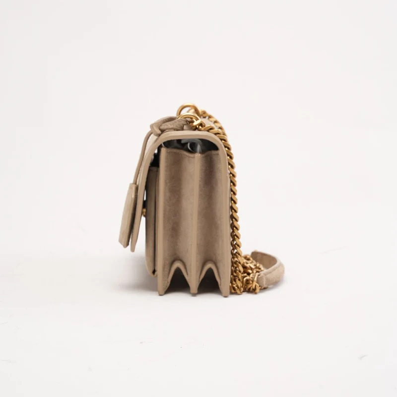 Saint Laurent Wildledertasche „Sunset“, klein, dunkelbeige, 2023