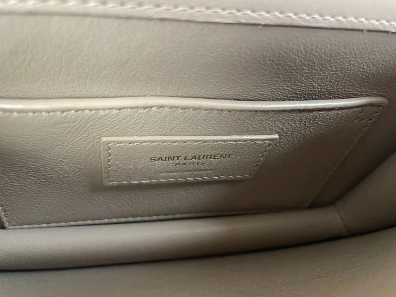 Saint Laurent Wildledertasche „Sunset“, klein, dunkelbeige, 2023