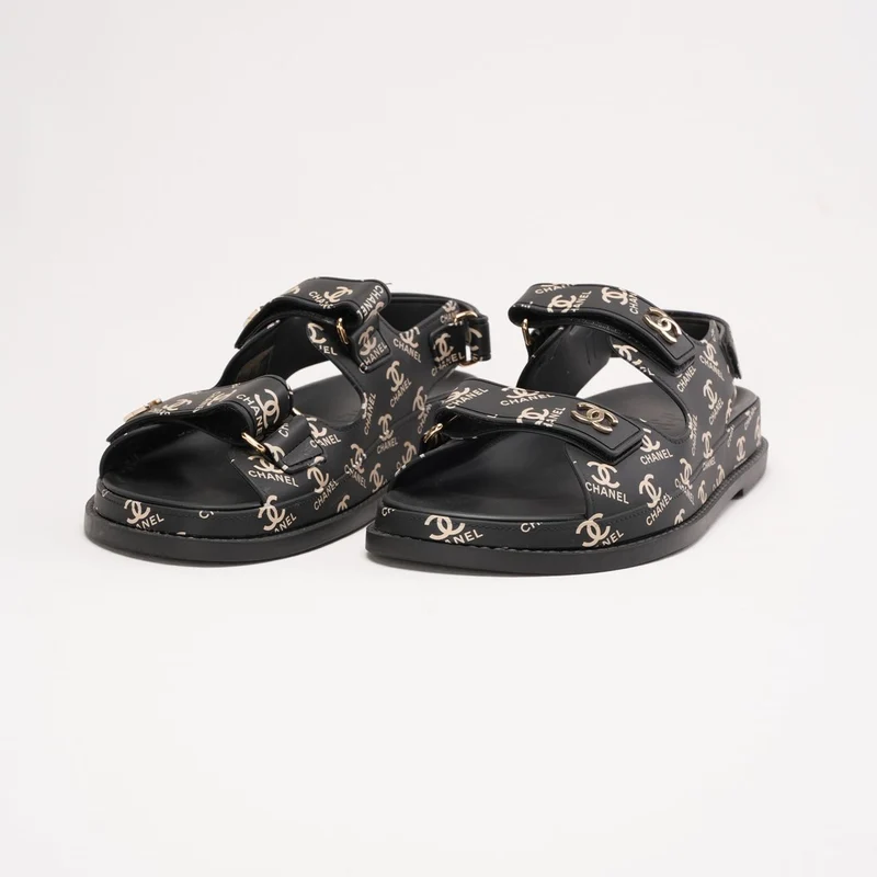 Chanel CC Logo Print Gummisandalen „Dad Sandals“, Schwarz, Größe 39
