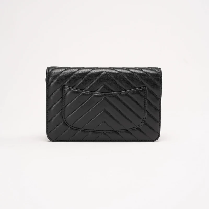 Chanel Chevron Wallet on Chain WOC Lammleder Schwarz 2017