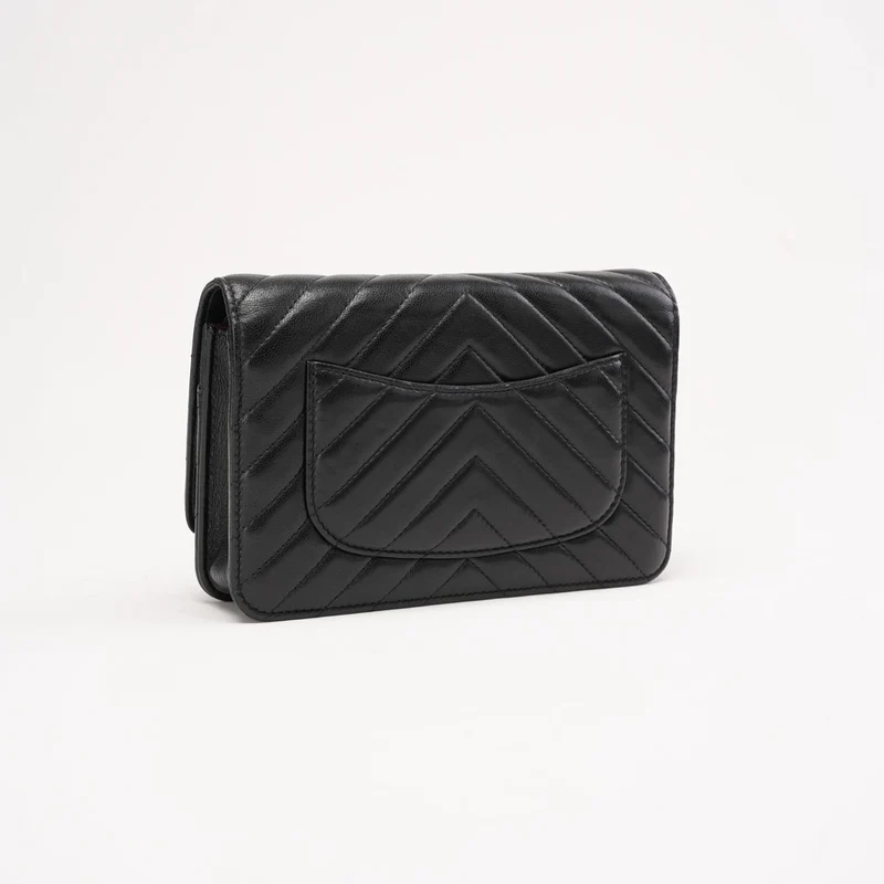 Chanel Chevron Wallet on Chain WOC Lammleder Schwarz 2017