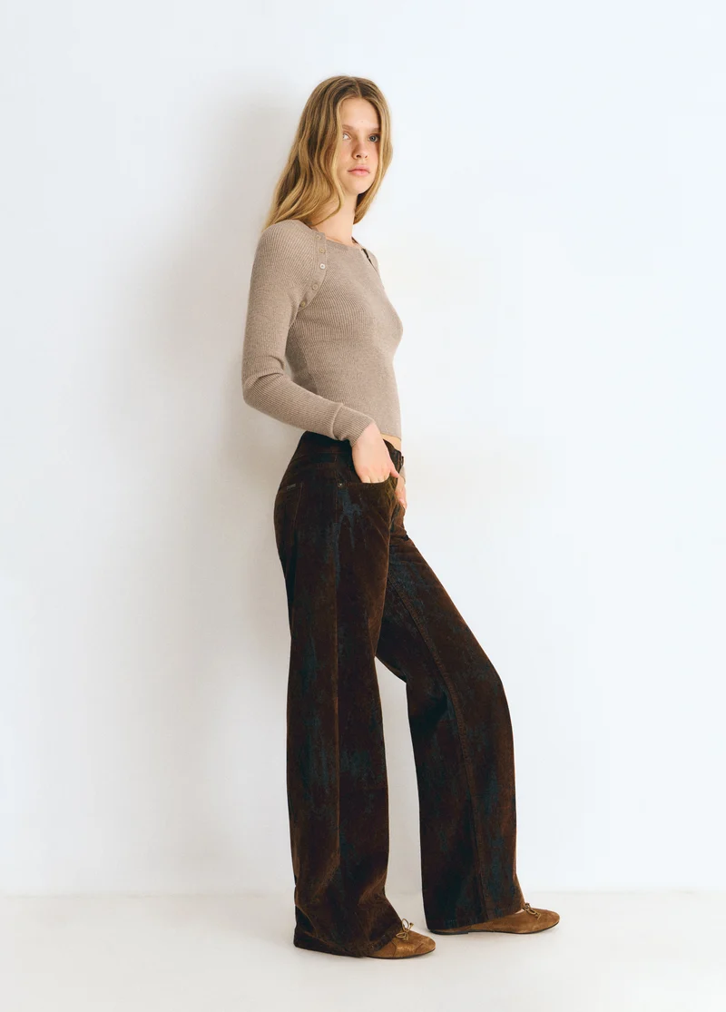 Brown flocked trousers