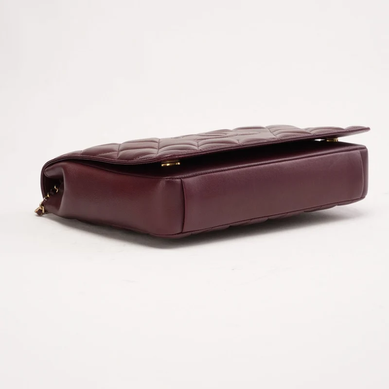 Chanel Große Klassische Klapptasche aus Lammleder, Burgunderrot, 2014