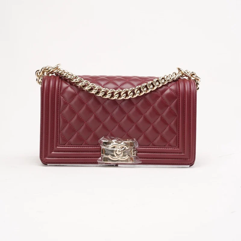 Chanel Medium Boy Flap aus Lammleder, Burgunderrot, 2016