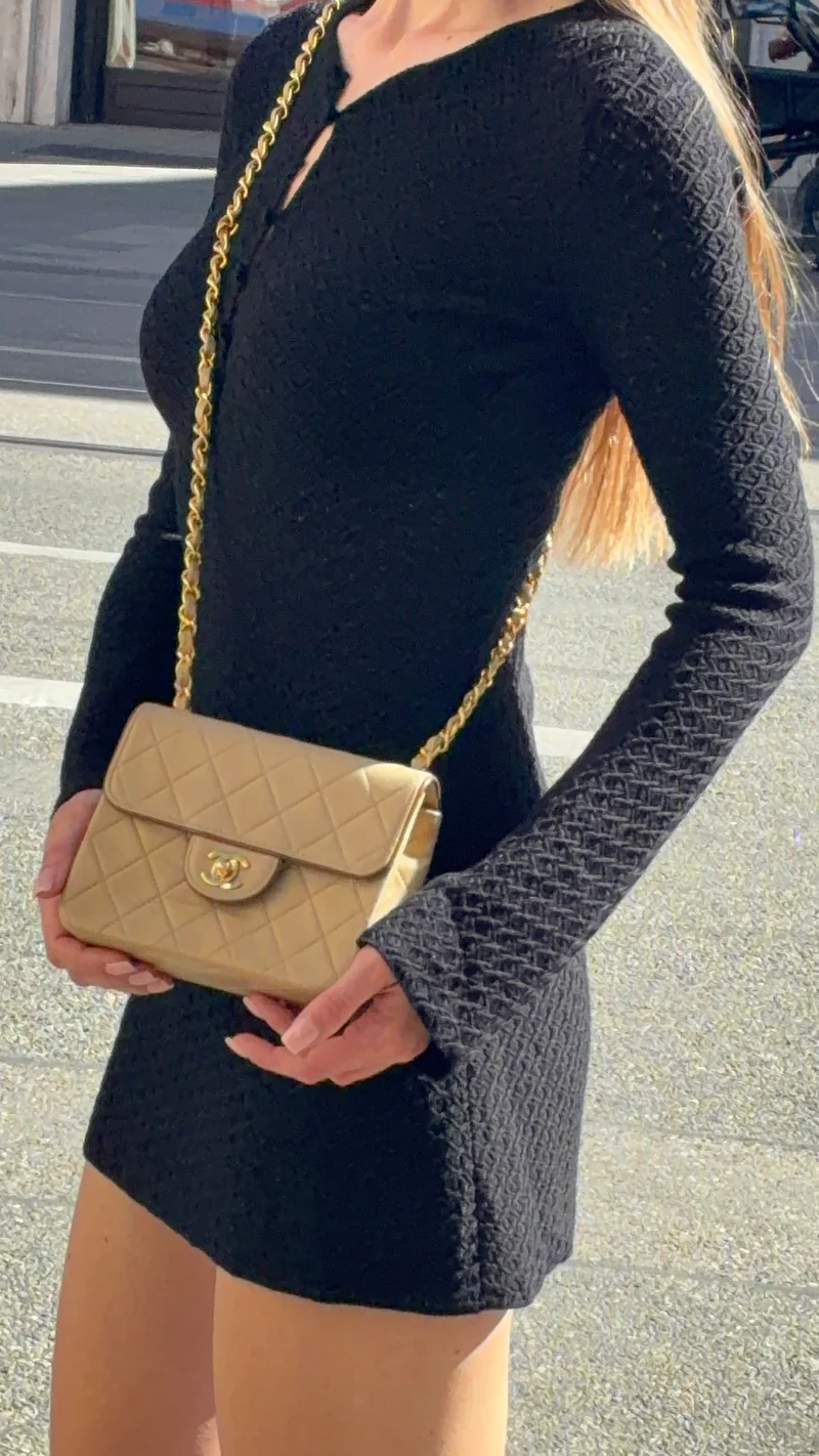 Chanel Vintage Beige Zweifarbige Mini Square Flap Bag aus Lammleder 1991