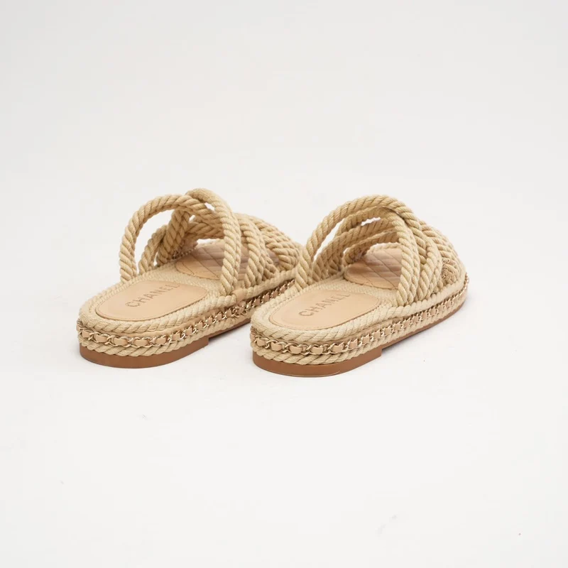 Chanel Coco Mark Mulas Beige Dad Sandalen Größe 38