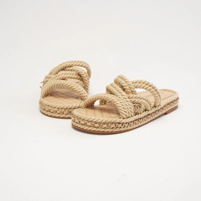 Chanel Coco Mark Mulas Beige Dad Sandalen Größe 38