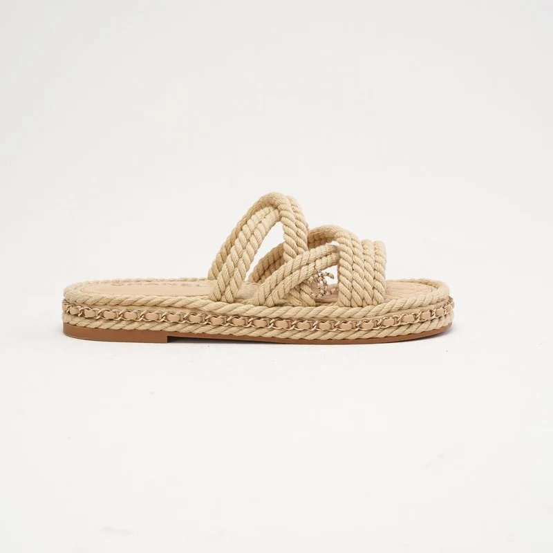Chanel Coco Mark Mulas Beige Dad Sandalen Größe 38