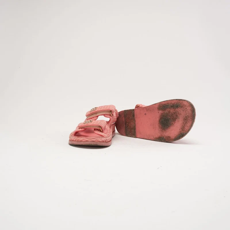 Chanel Sandalen „Dad“ aus rosa Stoff, Größe 38.5