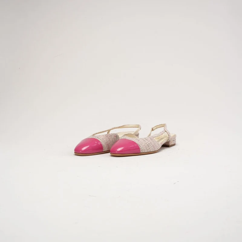 Chanel Slingback-Ballerinas aus rosafarbenem Tweedleder mit CC-Logo, Größe 38 C