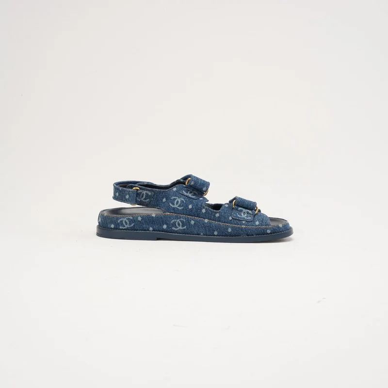 Chanel Dad-Sandalen aus blauem Denim, Größe 38.5
