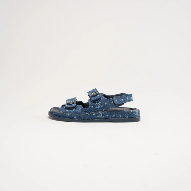 Chanel Dad-Sandalen aus blauem Denim, Größe 38.5