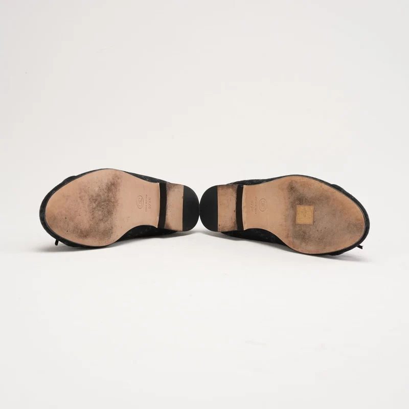 Chanel Ballerinas aus schwarzem Denim mit Print und CC-Logo, Größe 37.5