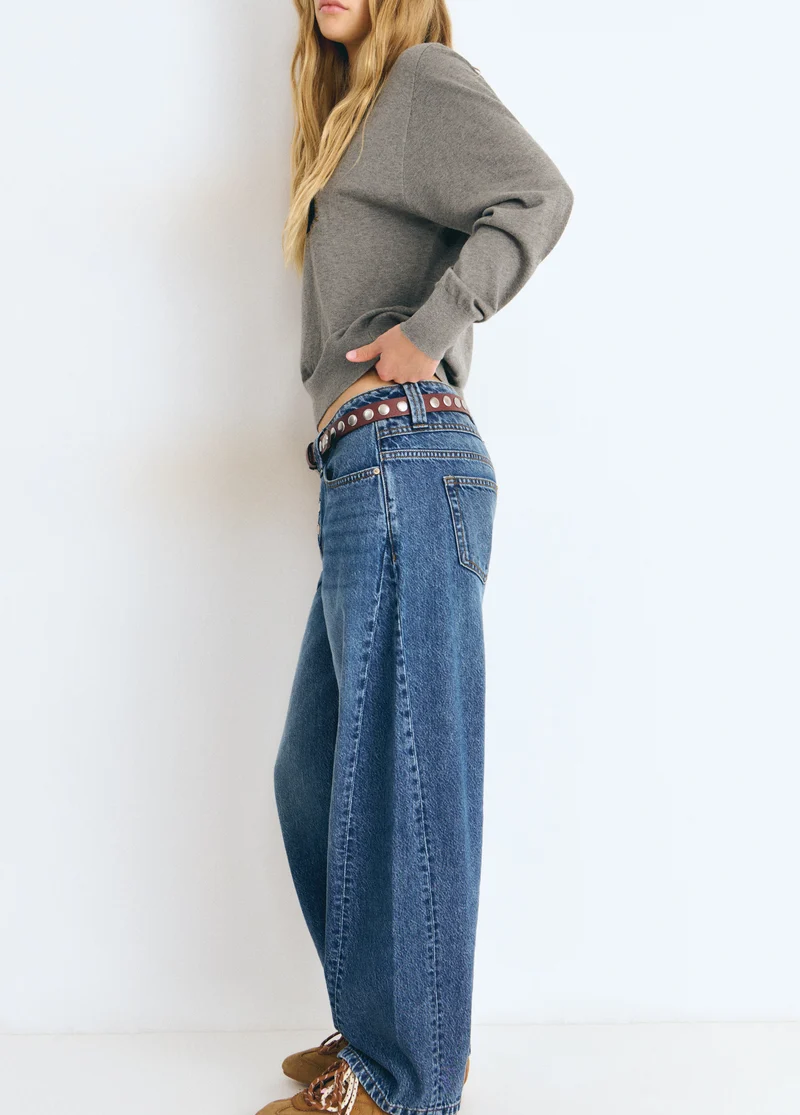 Barrel-leg trousers