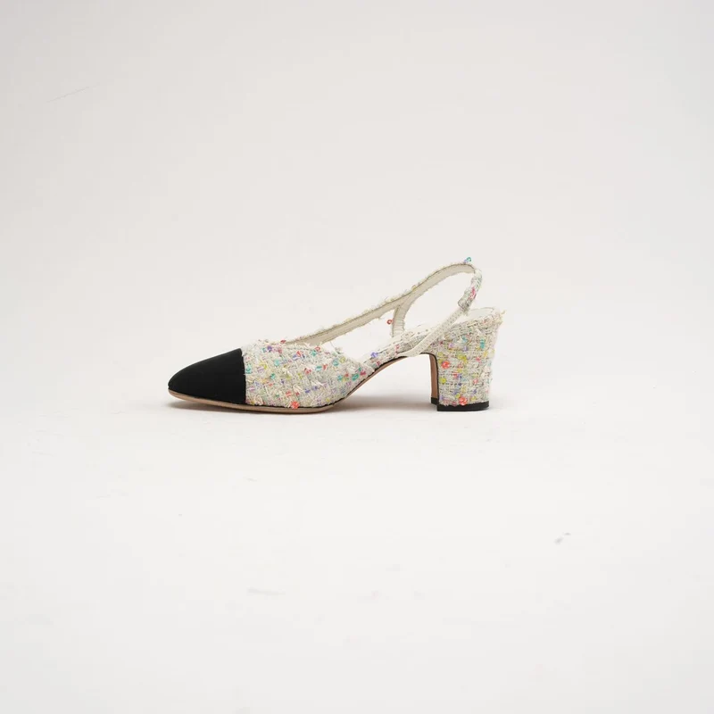 Chanel Tweed CC Logo Slingback Pumps 38 C Weiß / Schwarz