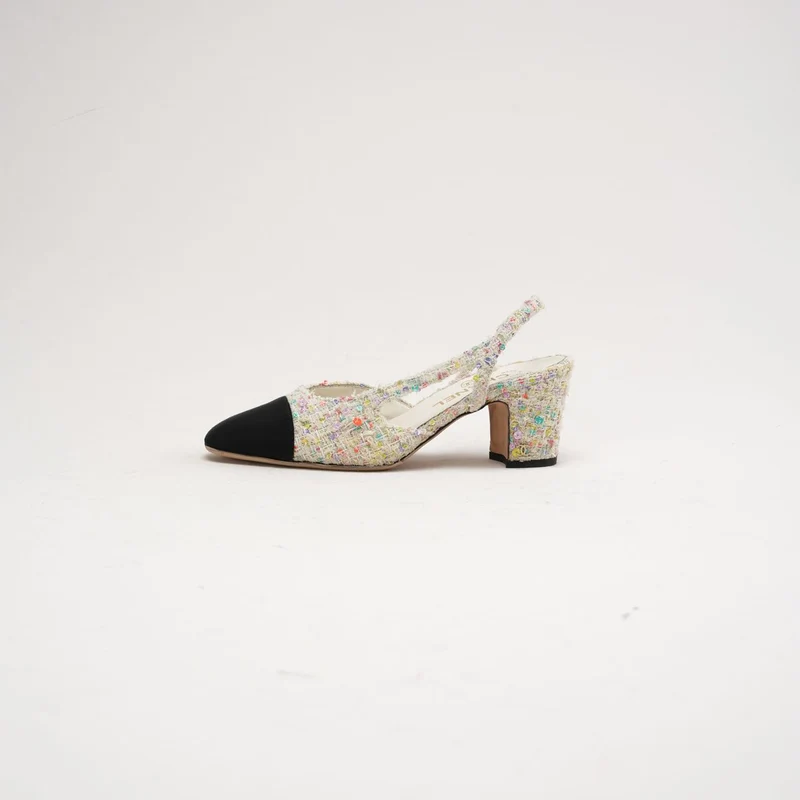 Chanel Tweed CC Logo Slingback Pumps 38 C Weiß / Schwarz