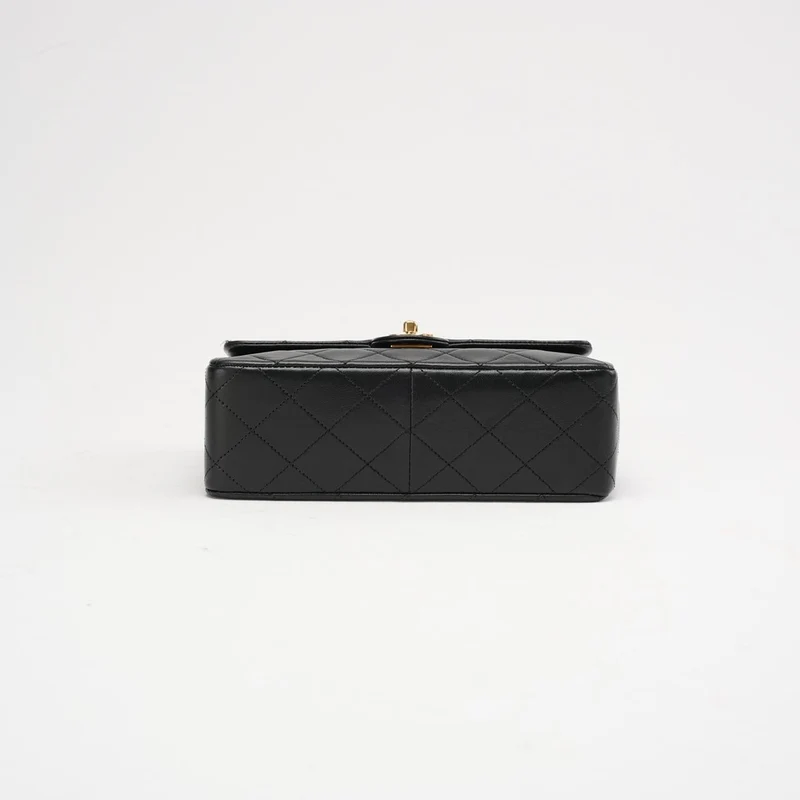 Chanel Vintage Schwarze Mini Square Classic Klapptasche 1991