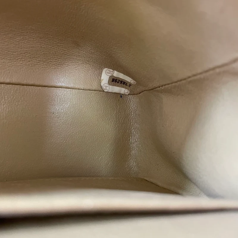 Chanel Vintage Beige Kleine Doppelflap-Tasche 1991