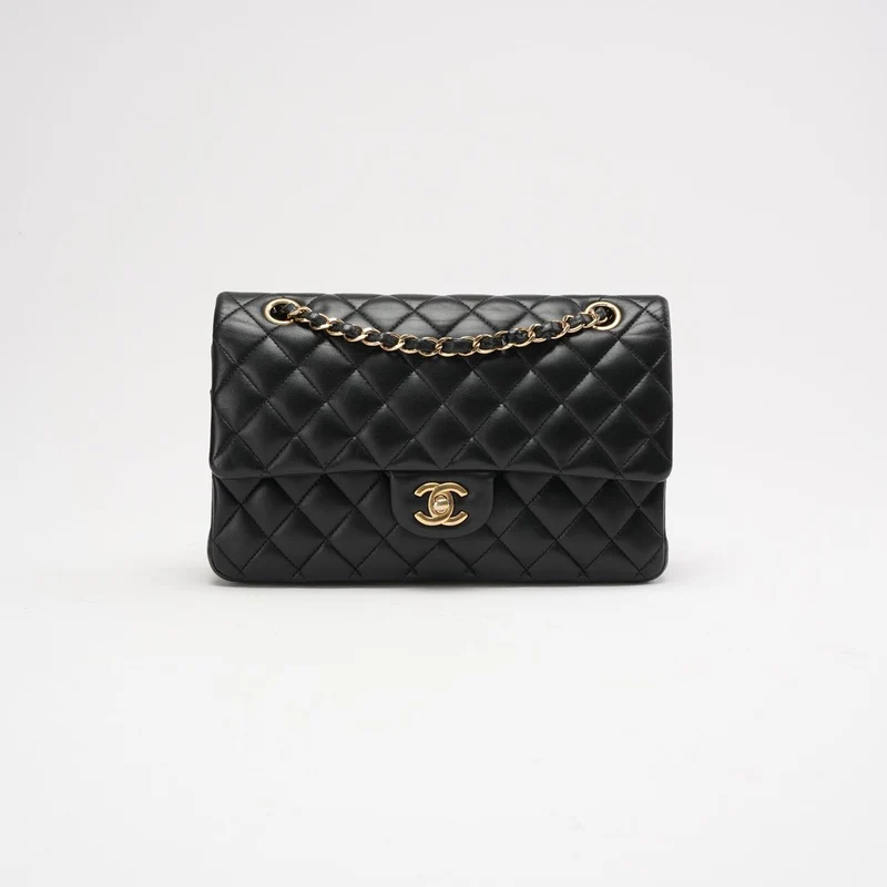 Chanel Classic Medium Double Flap Bag Schwarzes Lammleder 2012