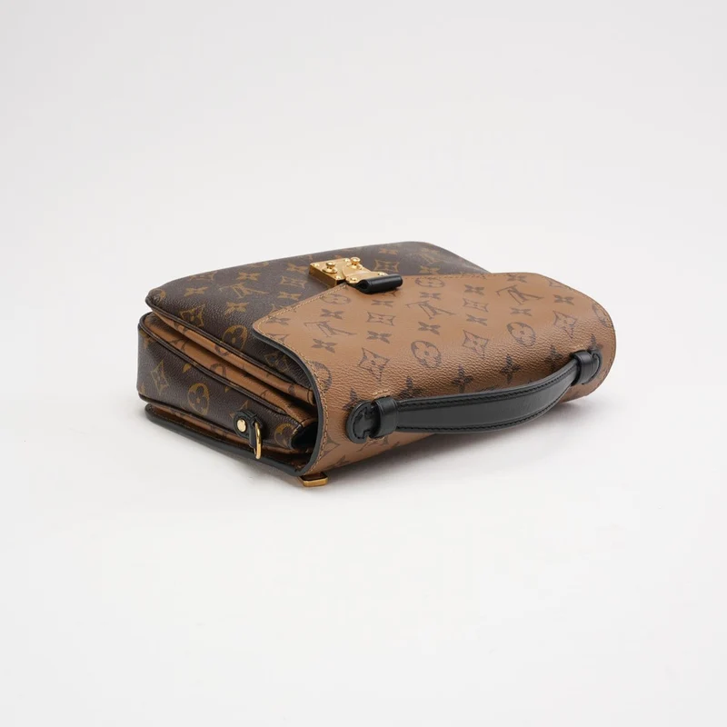 Louis Vuittion Pochette Métis Monogram Reverse Canvas 2016