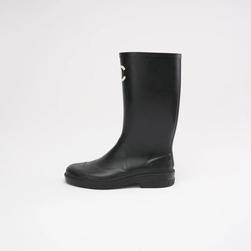 Chanel Classic Regenstiefel in Schwarz/Weiß mit CC Logo 39