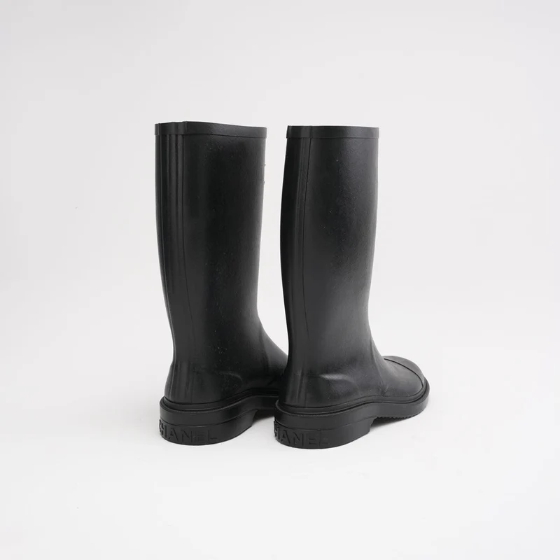 Chanel Classic Regenstiefel in Schwarz/Weiß mit CC Logo 39