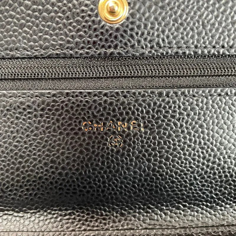 Chanel Schwarze klassische Brieftasche mit Kette (WOC) Caviar 2018
