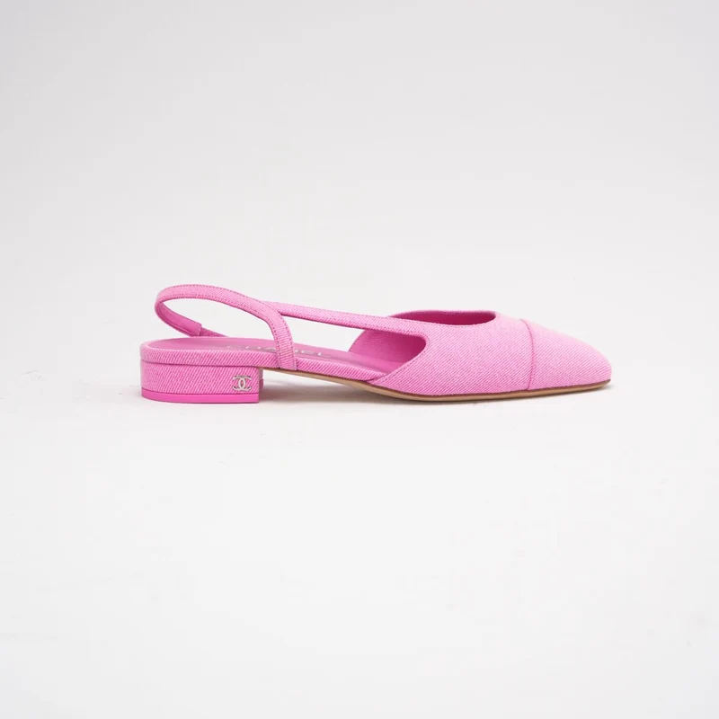 Chanel Neon Pink Denim Cap Toe CC Slingback Ballerina Größe 38