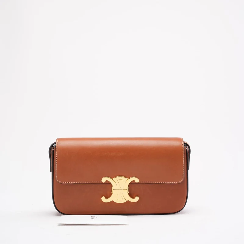 Celine Triomphe Claude Schultertasche aus braunem Kalbsleder, Modell 2024