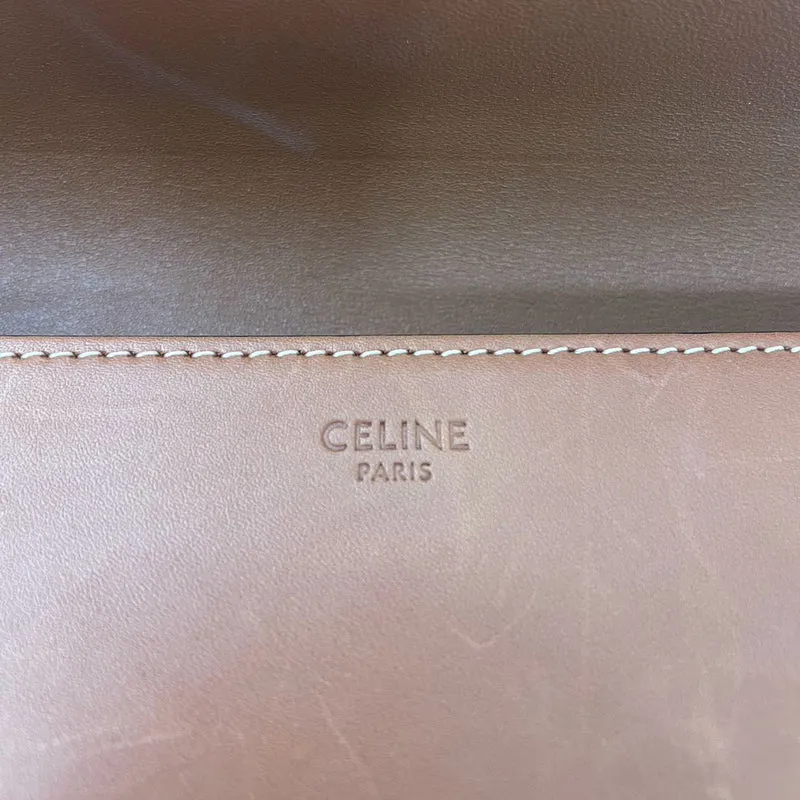 Celine Triomphe Claude Schultertasche aus braunem Kalbsleder, Modell 2024