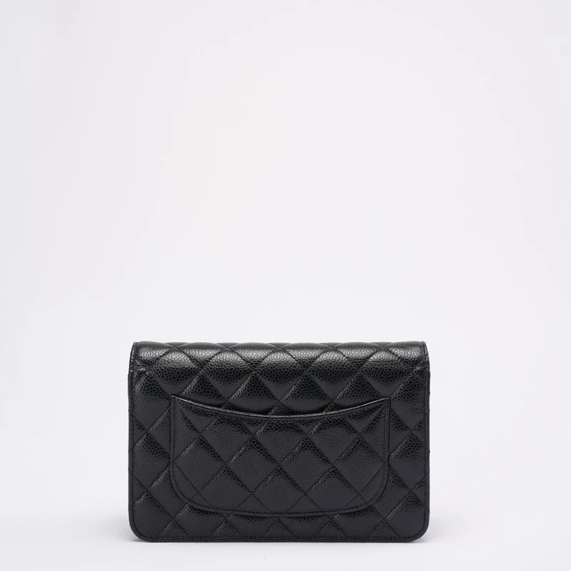 Chanel Klassische Geldbörse mit Kette aus schwarzem, gestepptem Kaviarleder 2021