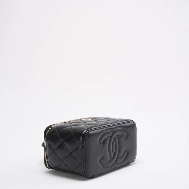 Chanel Kosmetiktasche aus schwarzem Lammleder, klein, mit Tragegriff