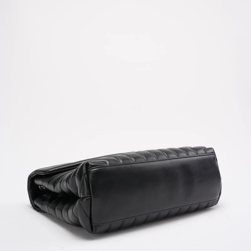 Saint Laurent Schwarze Loulou Medium Schultertasche 2021