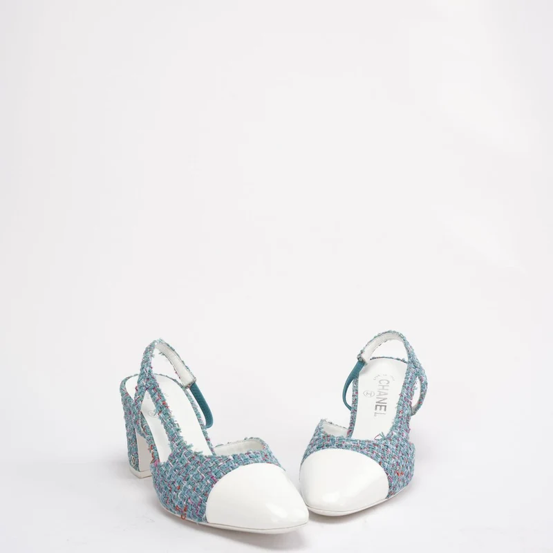 Chanel Pumps aus Tweed und Leder in Tiffanyblau mit CC-Logo, Größe 38.5